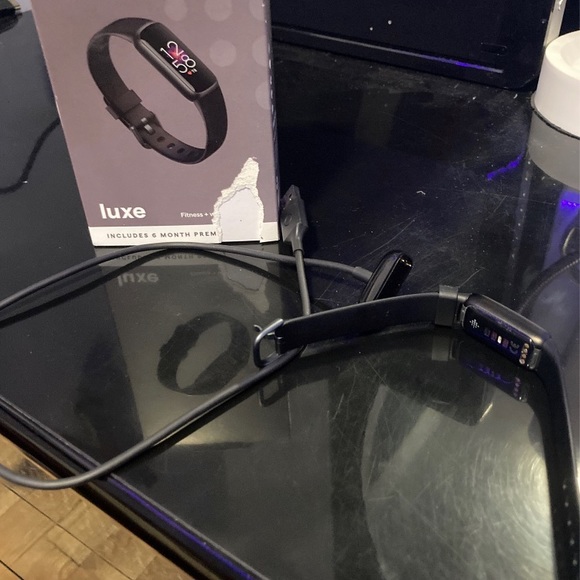 Fit bit - Picture 4 of 4